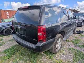 2015 Chevrolet Tahoe LT - Exterior Rear Right Corner Image